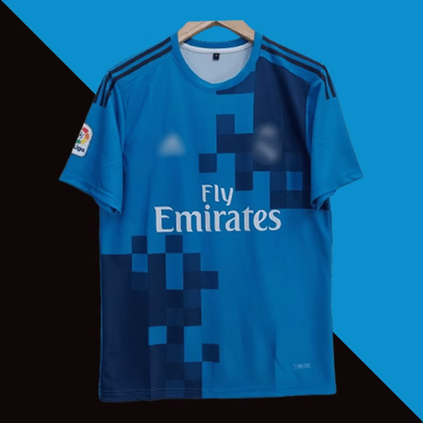 Real madrid 2017-18 C.Ronaldo Half sleeve Retro Jersey | Retro collection - Image 4